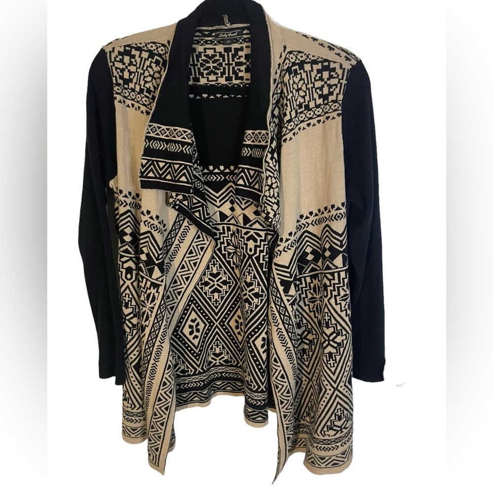 Geometric Patterned Black and Cream Women's Sweater